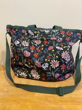 Lesportsac Deluxe Easy Carry Tote